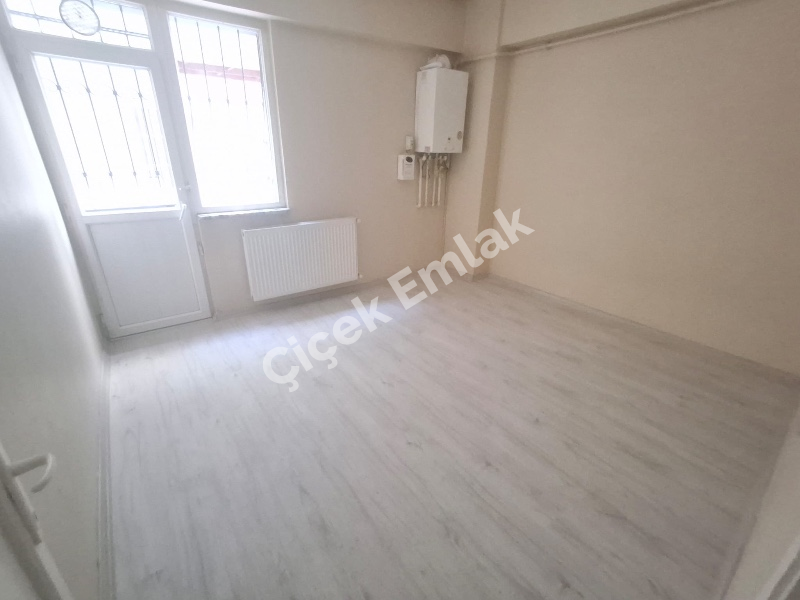 Yeşilpınar'da Metro'ya 5 Dk Yüksek Giriş 3+1 Boş Satılık Daire