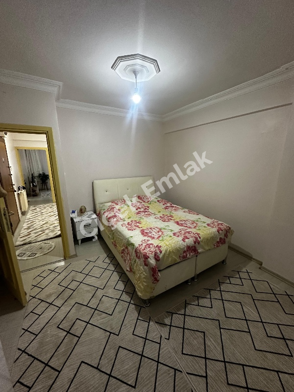 Yeşilpınar Metro'ya 4 Dk Girne Caddesinde 2+1 Arakat Satılık Daire