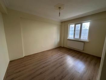 AFYON ÜÇOK EMLAKTAN İSTİKLAL MAH SATILIK 3+1 TEMİZ BAKIMLI DAİRE