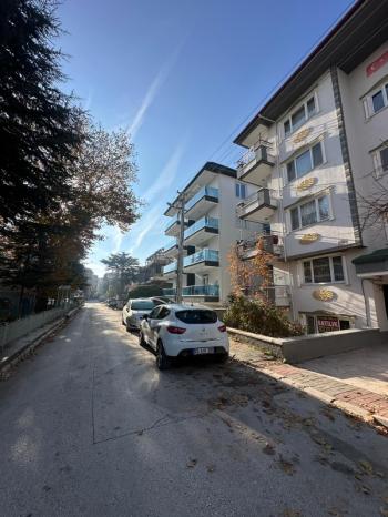 AFYON ÜÇOK EMLAKTAN İSTİKLAL MAH SATILIK 3+1 TEMİZ BAKIMLI DAİRE