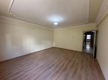 AFYON ÜÇOK EMLAKTAN İSTİKLAL MAH SATILIK 3+1 TEMİZ BAKIMLI DAİRE