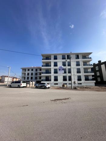 AFYON ÜÇOK EMLAKTAN MAREŞAL F ÇAKMAK MAH SATILIK SIFIR ULTRA LÜX 3+1 DAİRELER