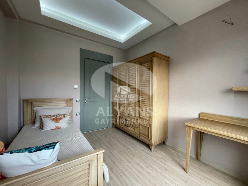 ALYANS'TAN KUSURSUZ PROJEDE YAŞAM FIRSATIYLA FULL EŞYALI 3+1