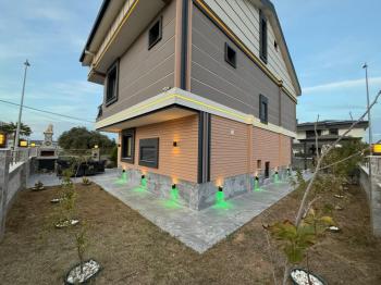  DİDİM CUMHURİYET MAHALLESİNDE  KÖŞEBAŞI KONUMDA ULTRA LÜKS 5+1 MÜSTAKİL HAVUZLU OTOPARKLI VİLLA