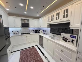  DİDİM CUMHURİYET MAHALLESİNDE  KÖŞEBAŞI KONUMDA ULTRA LÜKS 5+1 MÜSTAKİL HAVUZLU OTOPARKLI VİLLA