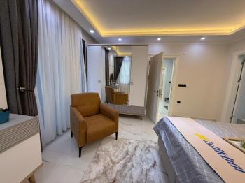  DİDİM CUMHURİYET MAHALLESİNDE  KÖŞEBAŞI KONUMDA ULTRA LÜKS 5+1 MÜSTAKİL HAVUZLU OTOPARKLI VİLLA