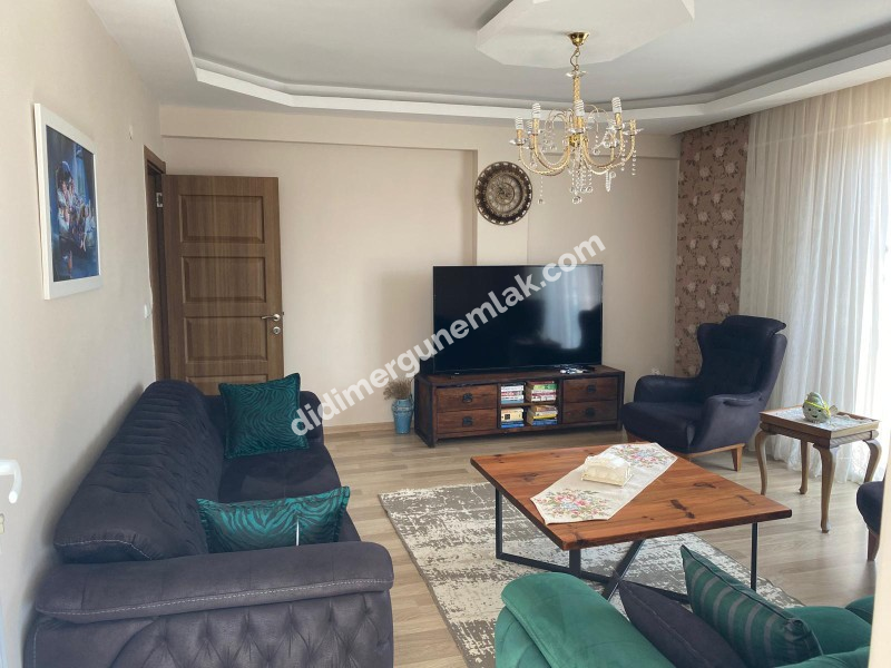 DİDİM EFELER MAHALLESİNDE GENİŞ ,AYRI MUTFAKLI, MASRAFSIZ 2+1 SATILIK DAİRE