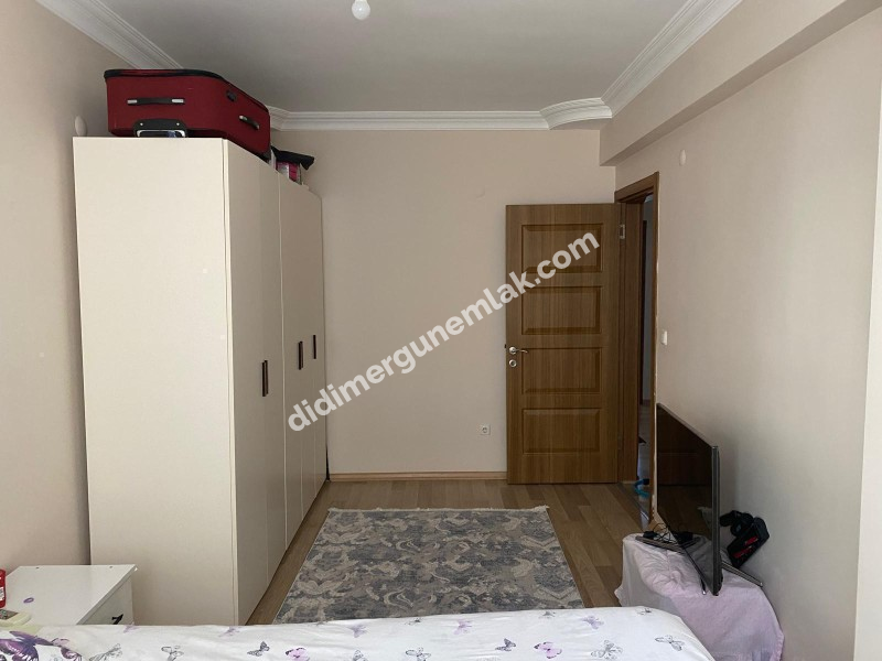 DİDİM EFELER MAHALLESİNDE GENİŞ ,AYRI MUTFAKLI, MASRAFSIZ 2+1 SATILIK DAİRE