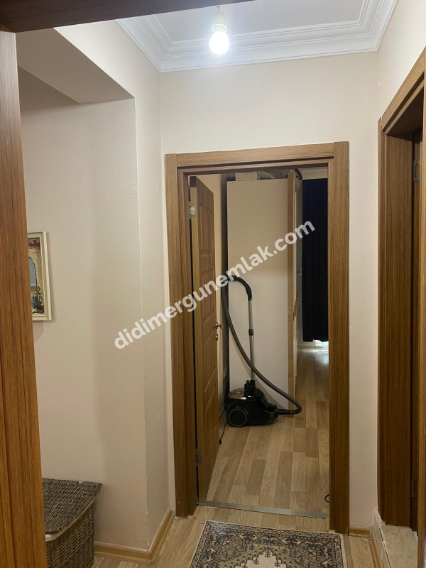 DİDİM EFELER MAHALLESİNDE GENİŞ ,AYRI MUTFAKLI, MASRAFSIZ 2+1 SATILIK DAİRE