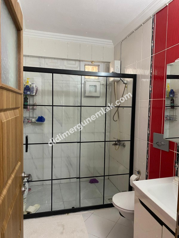 DİDİM EFELER MAHALLESİNDE GENİŞ ,AYRI MUTFAKLI, MASRAFSIZ 2+1 SATILIK DAİRE