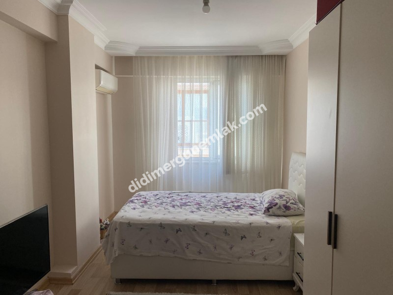 DİDİM EFELER MAHALLESİNDE GENİŞ ,AYRI MUTFAKLI, MASRAFSIZ 2+1 SATILIK DAİRE