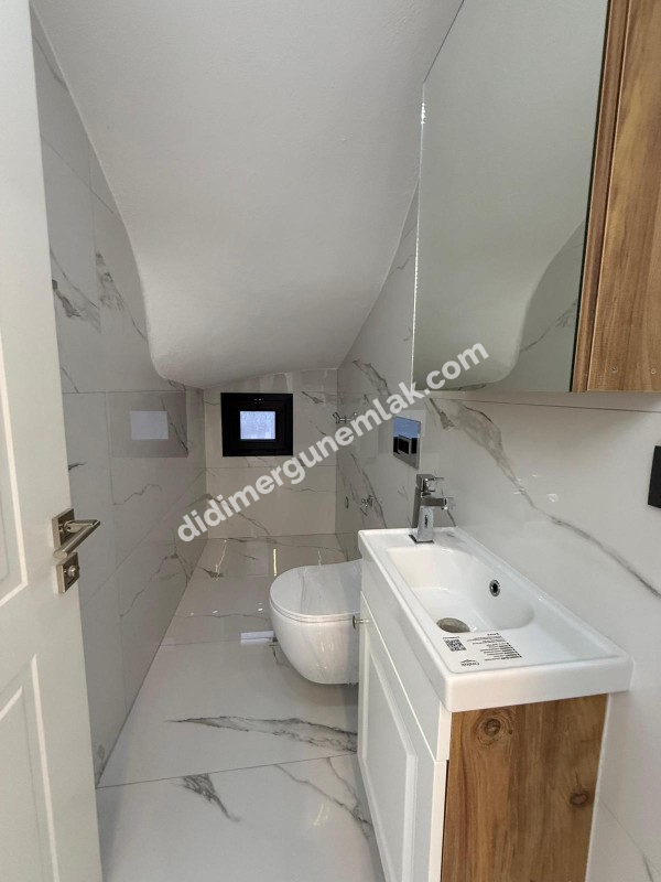  DİDİM CUMHURİYET MAHALLESİNDE  KÖŞEBAŞI KONUMDA ULTRA LÜKS 5+1 MÜSTAKİL HAVUZLU OTOPARKLI VİLLA