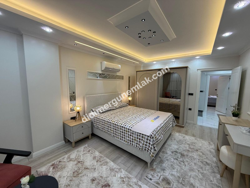  DİDİM CUMHURİYET MAHALLESİNDE  KÖŞEBAŞI KONUMDA ULTRA LÜKS 5+1 MÜSTAKİL HAVUZLU OTOPARKLI VİLLA