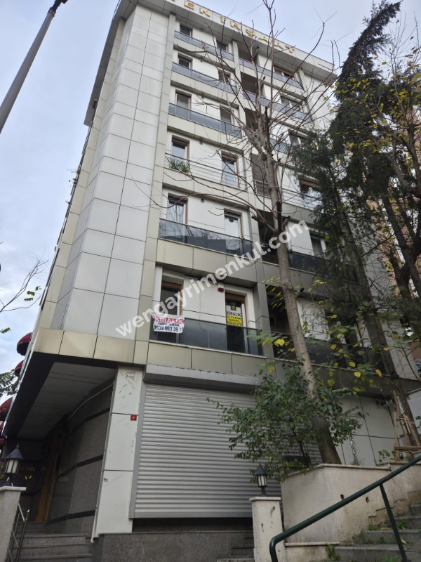 BEŞİKTAŞ DİKİLİTAŞ'TA MERKEZİ KONUMDA GENÇ BİNADA 2+1 KİRALIK DAİRE