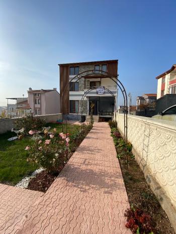 GÜVENAY - ÇORUM ÜÇTUTLAR ÇAVDAR SİTESİ CİVARI 3 KATLI VİLLA 