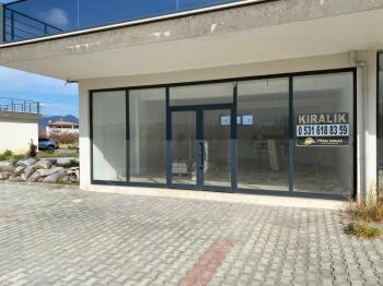 İSKELE YOLUNDA KİRALIK İŞYERİ