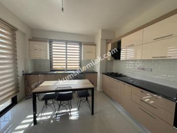 K.KAYMAKLI'DA PENTHOUSE ( EŞYALI ) ARAÇ TAKASINA AÇIK