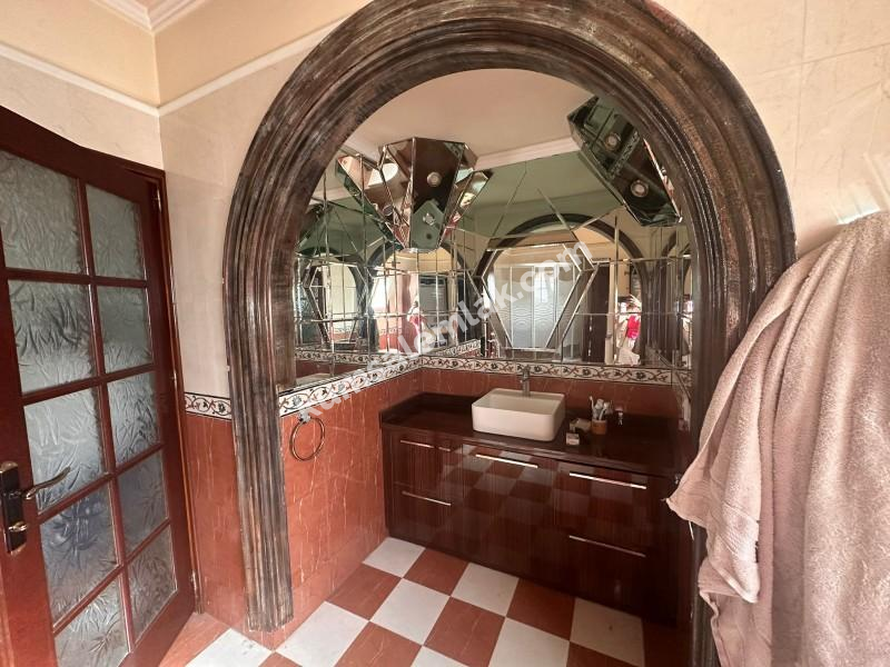 LEFKOŞA DUMLUPINAR'DA  SATILIK FUL EŞYALI TÜRK MALI DAİRE