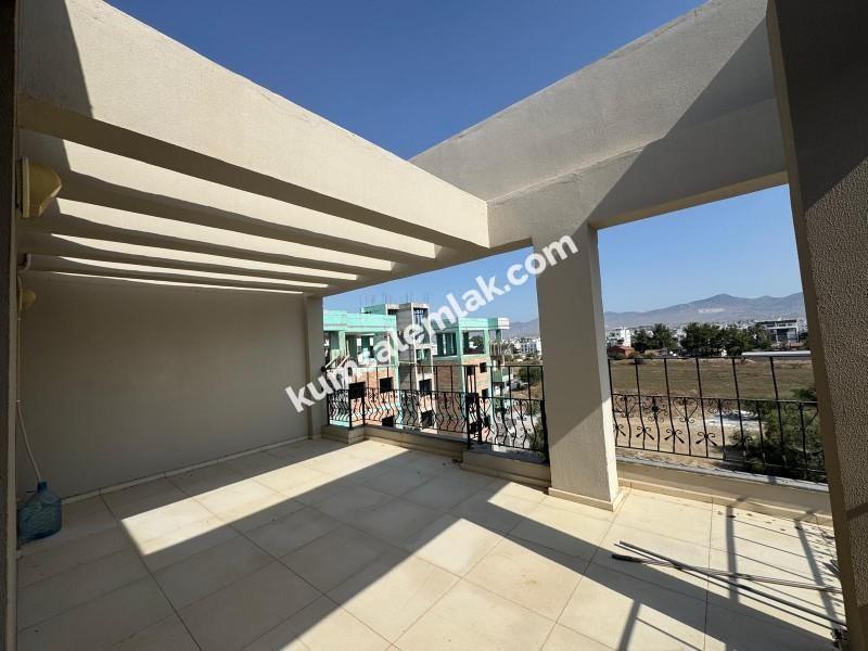 K.KAYMAKLI'DA PENTHOUSE ( EŞYALI ) ARAÇ TAKASINA AÇIK