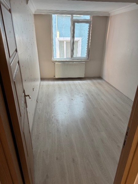 Yeşilpınar'da 3+1 Arakat Kiralık Daire