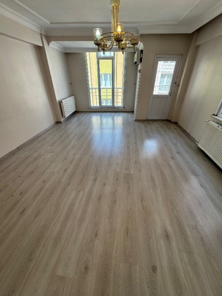 Yeşilpınar'da 3+1 Arakat Kiralık Daire