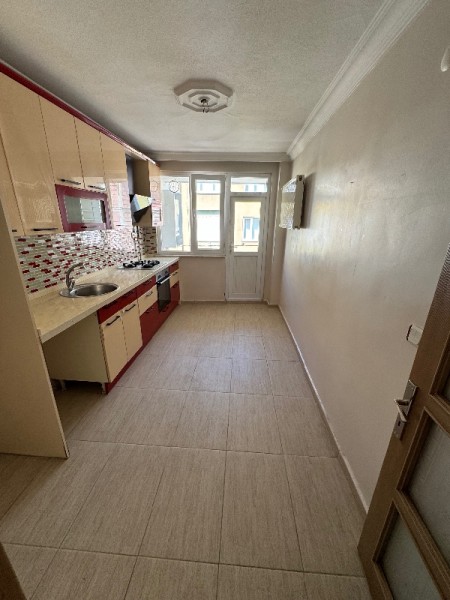 Yeşilpınar'da 3+1 Arakat Kiralık Daire