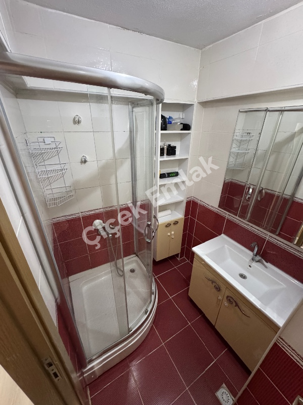 Yeşilpınar'da 3+1 Arakat Kiralık Daire