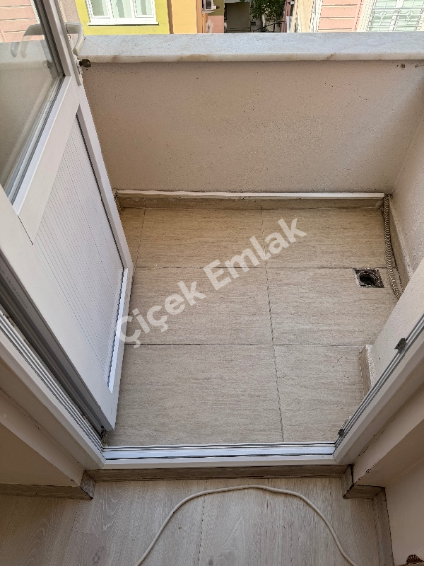 Yeşilpınar'da 3+1 Arakat Kiralık Daire