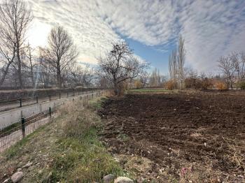 AFYON ÜÇOK EMLAKTAN ATAKÖYDE SATILIK 1.969M² GÜZEL KONUMDA BAHÇE