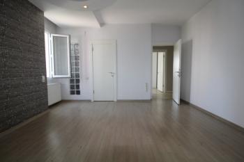 ASLAN'DAN MEZİTLİ MERKEZ DE SOSYAL TESİSLİ, SİTE İÇİ, GENİŞ 3+1