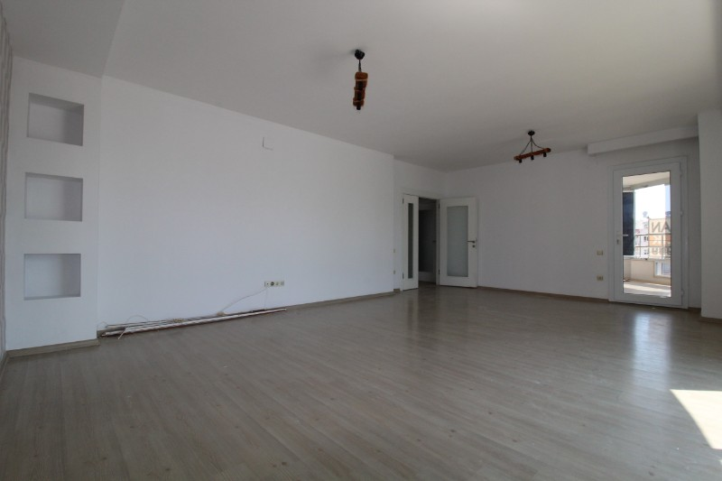 ASLAN'DAN MEZİTLİ MERKEZ DE SOSYAL TESİSLİ, SİTE İÇİ, GENİŞ 3+1