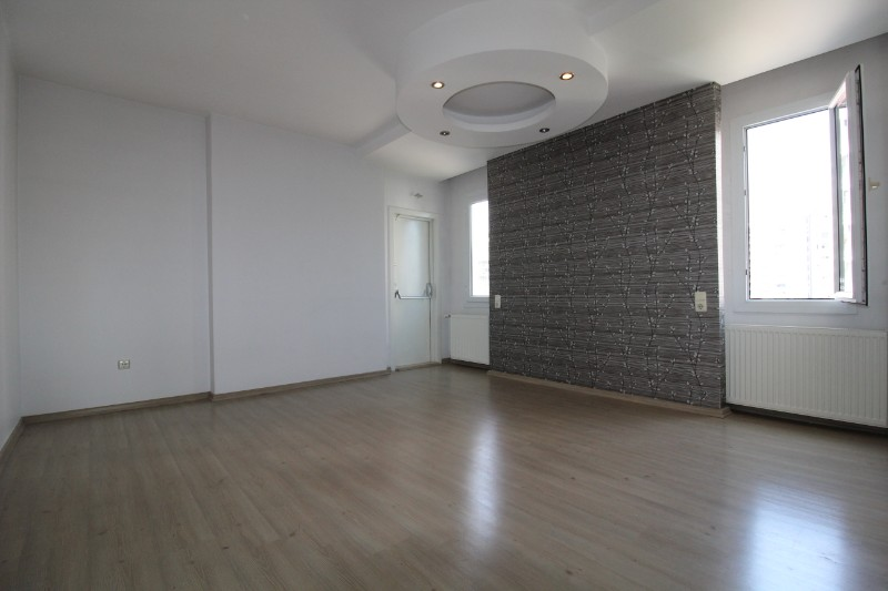 ASLAN'DAN MEZİTLİ MERKEZ DE SOSYAL TESİSLİ, SİTE İÇİ, GENİŞ 3+1