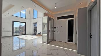 Elmas’tan 75.Yıl’da Her Köşesi Özel Tasarlanmış Ultra Lüks Villa!