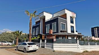 Elmas’tan 75.Yıl’da Her Köşesi Özel Tasarlanmış Ultra Lüks Villa!