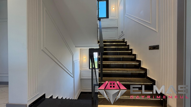 Elmas’tan 75.Yıl’da Her Köşesi Özel Tasarlanmış Ultra Lüks Villa!