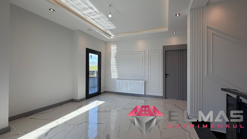 Elmas’tan 75.Yıl’da Her Köşesi Özel Tasarlanmış Ultra Lüks Villa!