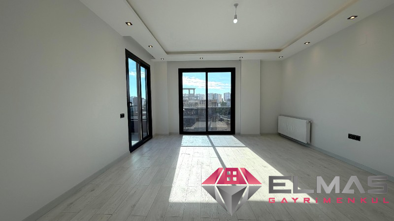 Elmas’tan 75.Yıl’da Her Köşesi Özel Tasarlanmış Ultra Lüks Villa!