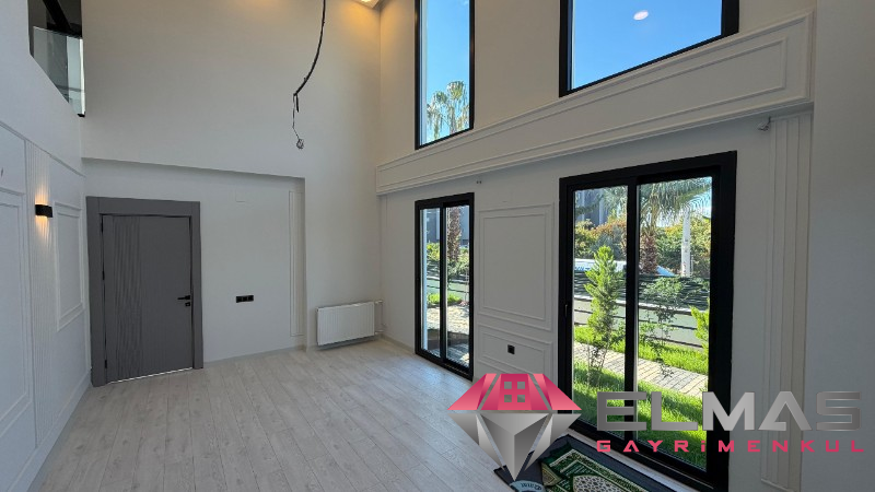 Elmas’tan 75.Yıl’da Her Köşesi Özel Tasarlanmış Ultra Lüks Villa!