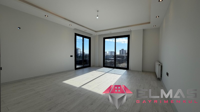 Elmas’tan 75.Yıl’da Her Köşesi Özel Tasarlanmış Ultra Lüks Villa!