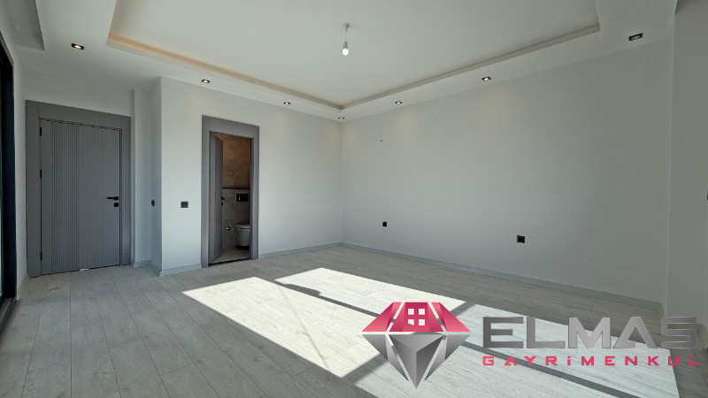 Elmas’tan 75.Yıl’da Her Köşesi Özel Tasarlanmış Ultra Lüks Villa!