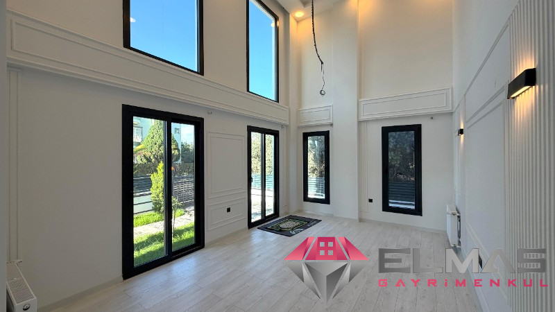 Elmas’tan 75.Yıl’da Her Köşesi Özel Tasarlanmış Ultra Lüks Villa!