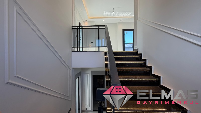 Elmas’tan 75.Yıl’da Her Köşesi Özel Tasarlanmış Ultra Lüks Villa!