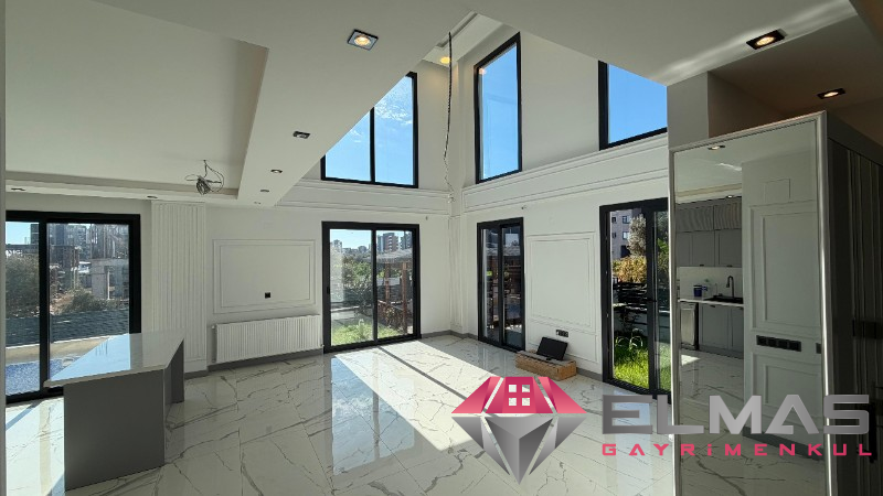 Elmas’tan 75.Yıl’da Her Köşesi Özel Tasarlanmış Ultra Lüks Villa!