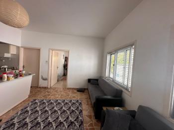 GİRNE MERKEZDE SATILIK TÜRK MALI KOMPLE BİNA