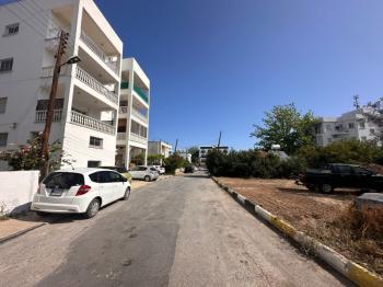 GİRNE MERKEZDE SATILIK TÜRK MALI KOMPLE BİNA