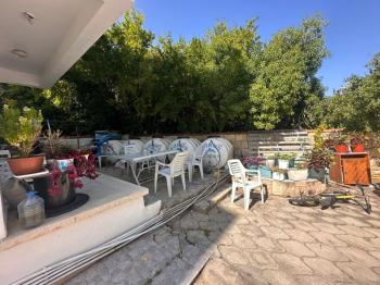 GİRNE MERKEZDE SATILIK TÜRK MALI KOMPLE BİNA