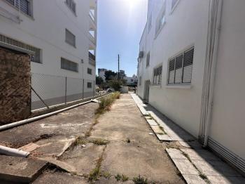 GİRNE MERKEZDE SATILIK TÜRK MALI KOMPLE BİNA