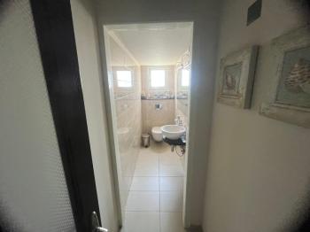 K.KAYMAKLIDA SATILIK KOMPLE BİNA