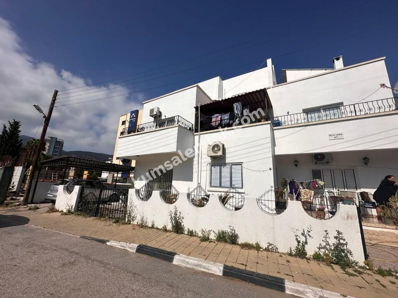 GİRNE MERKEZDE SATILIK TÜRK MALI KOMPLE BİNA