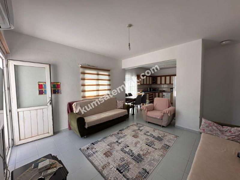 GİRNE MERKEZDE SATILIK TÜRK MALI KOMPLE BİNA